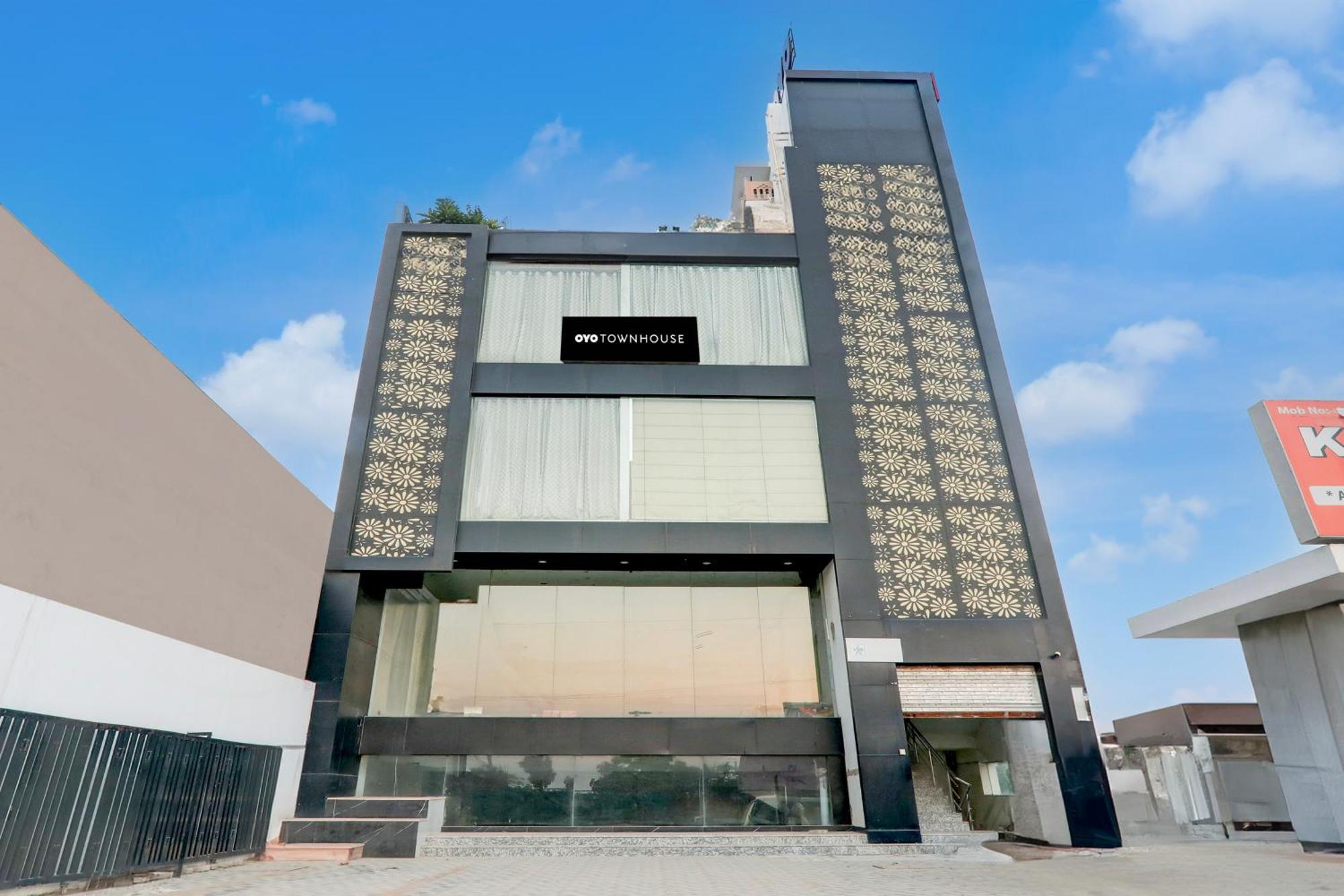 Banthra Sikandarpur Super Hotel O Banthara Near Airport מראה חיצוני תמונה
