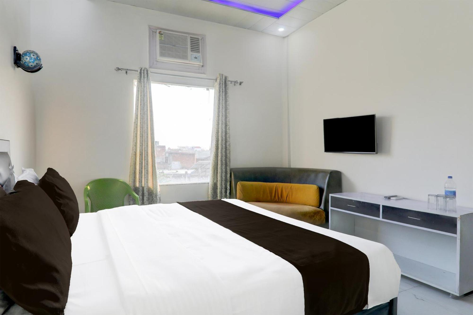 Banthra Sikandarpur Super Hotel O Banthara Near Airport מראה חיצוני תמונה