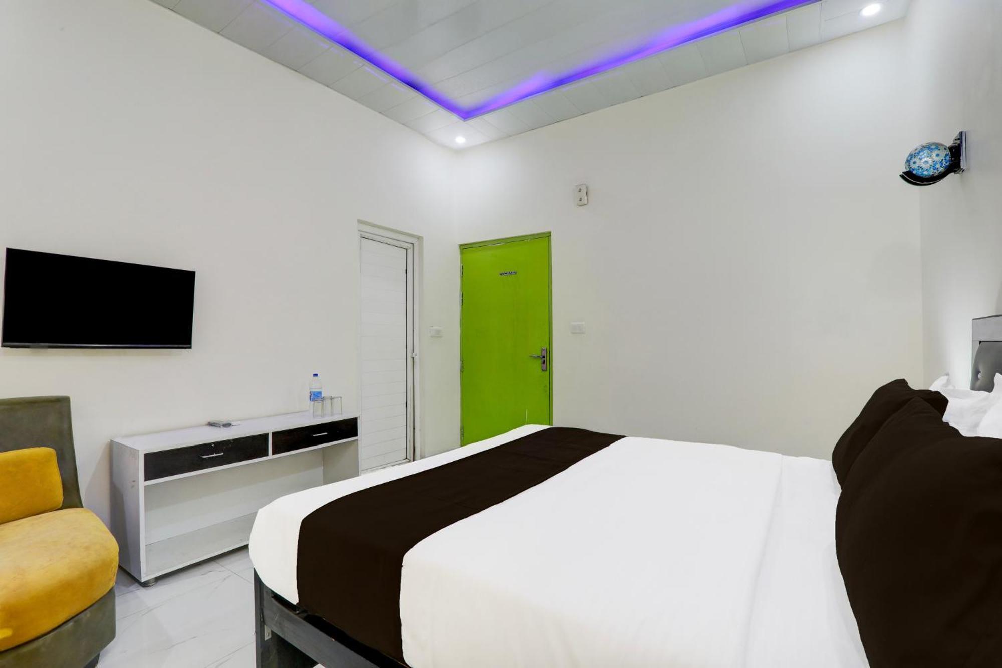 Banthra Sikandarpur Super Hotel O Banthara Near Airport מראה חיצוני תמונה