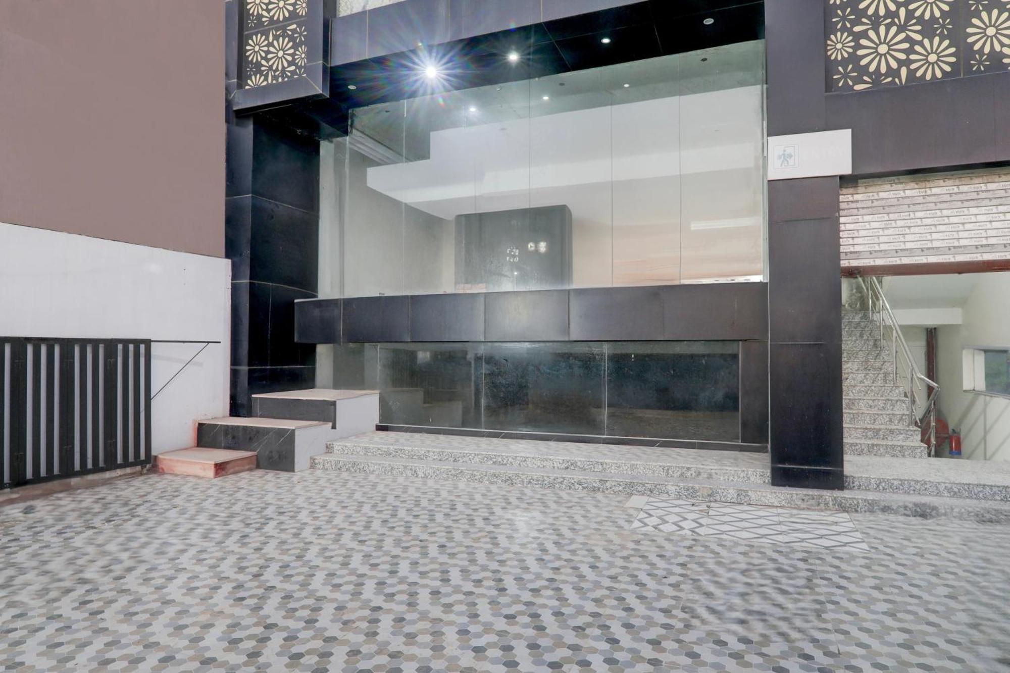 Banthra Sikandarpur Super Hotel O Banthara Near Airport מראה חיצוני תמונה