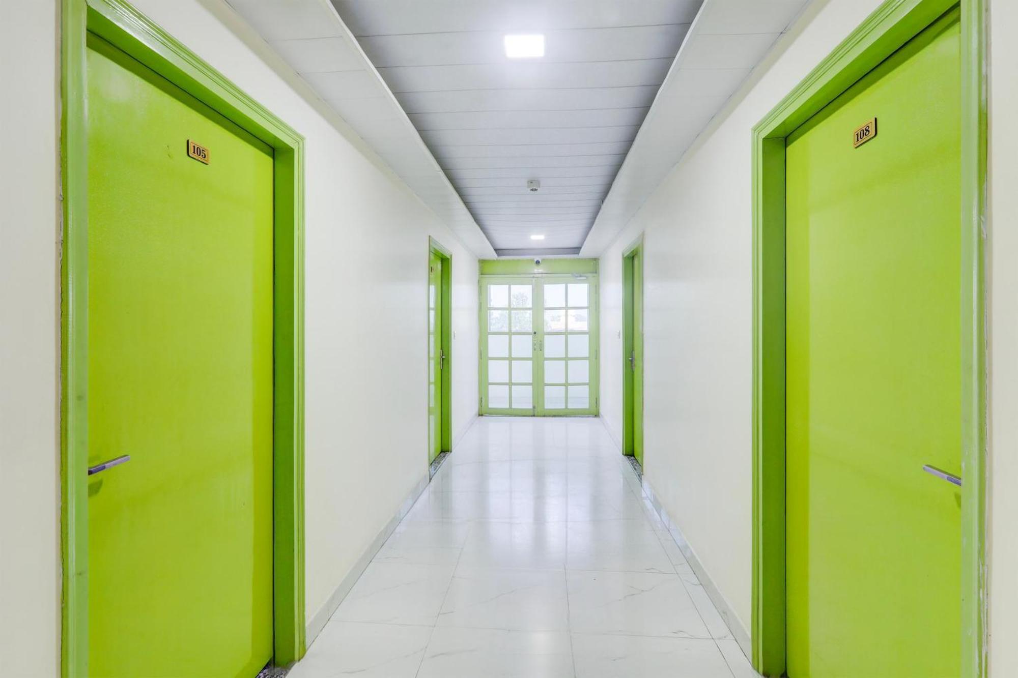 Banthra Sikandarpur Super Hotel O Banthara Near Airport מראה חיצוני תמונה